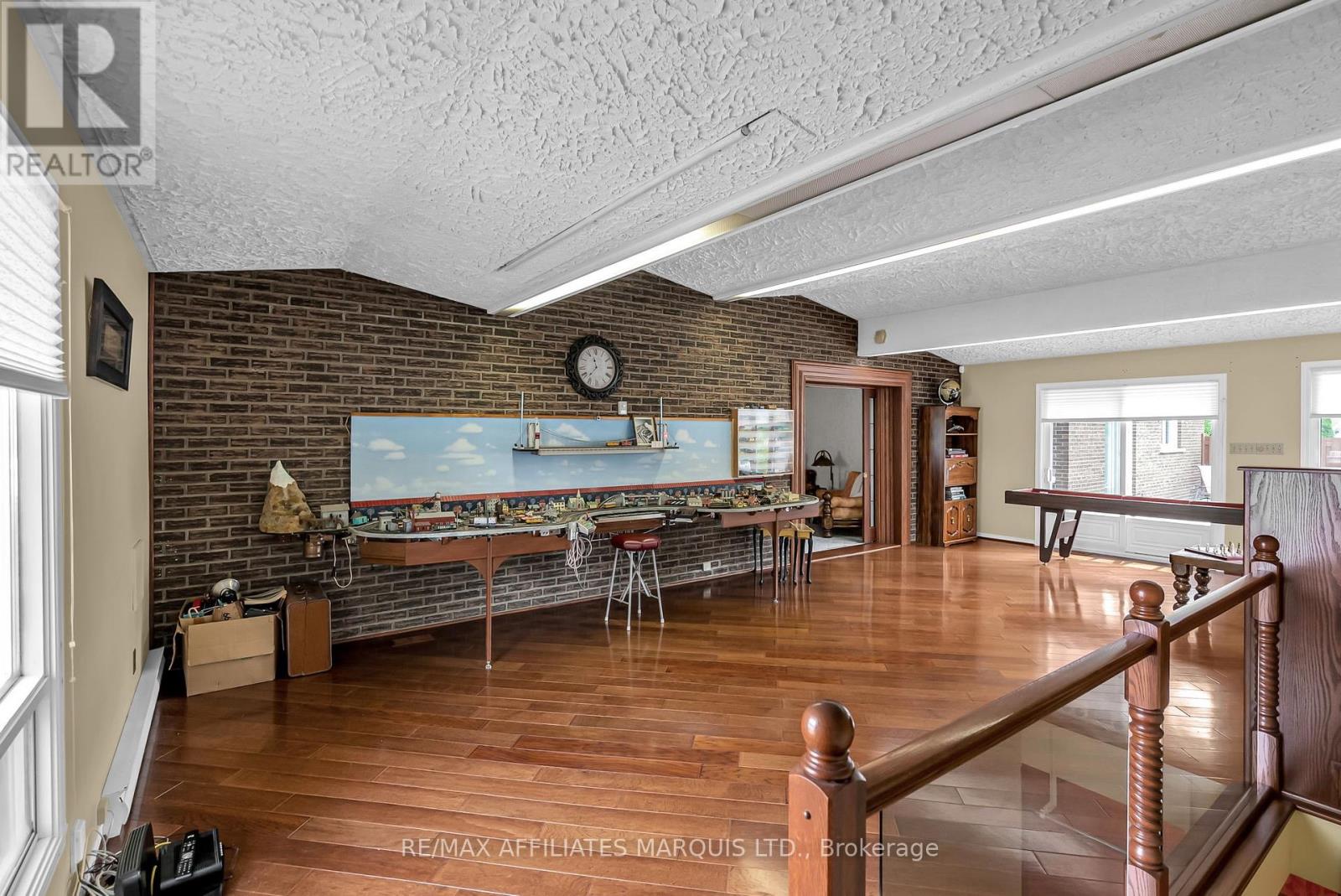 Photo 23 of 2724 Ross Avenue, Cornwall ON