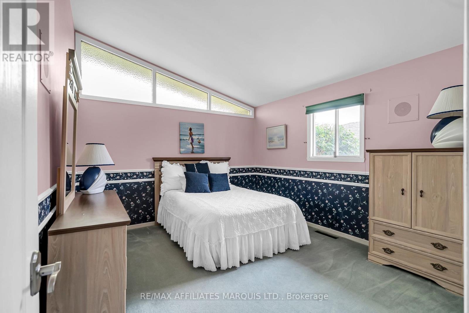 Photo 27 of 2724 Ross Avenue, Cornwall ON