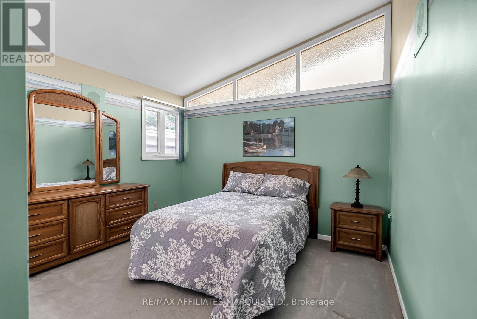 Photo 28 of 2724 Ross Avenue, Cornwall ON