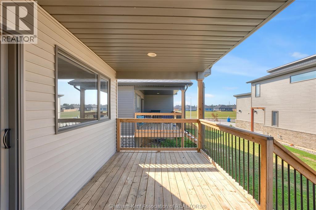 Photo 15 of 106 Ironwood Trail, Chatham ON