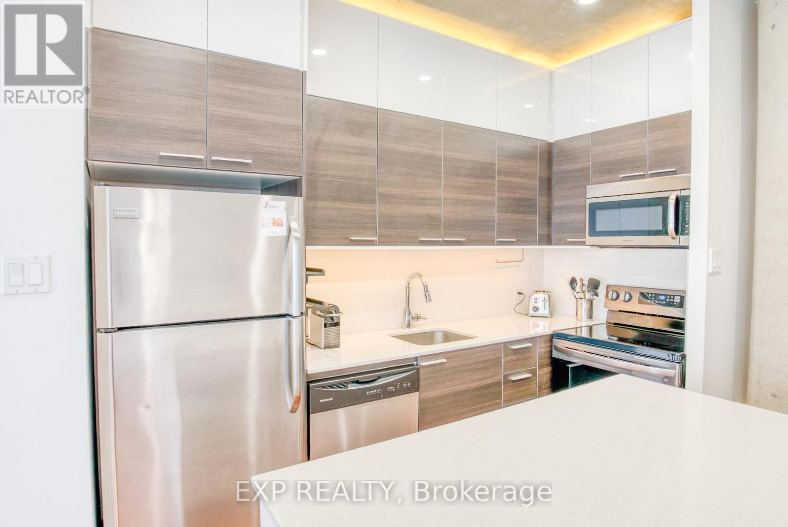 Photo 15 of 321 354 Gladstone Avenue, Ottawa ON