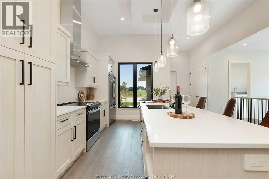Photo 12 of 638 Lily Mac Boulevard, Windsor ON