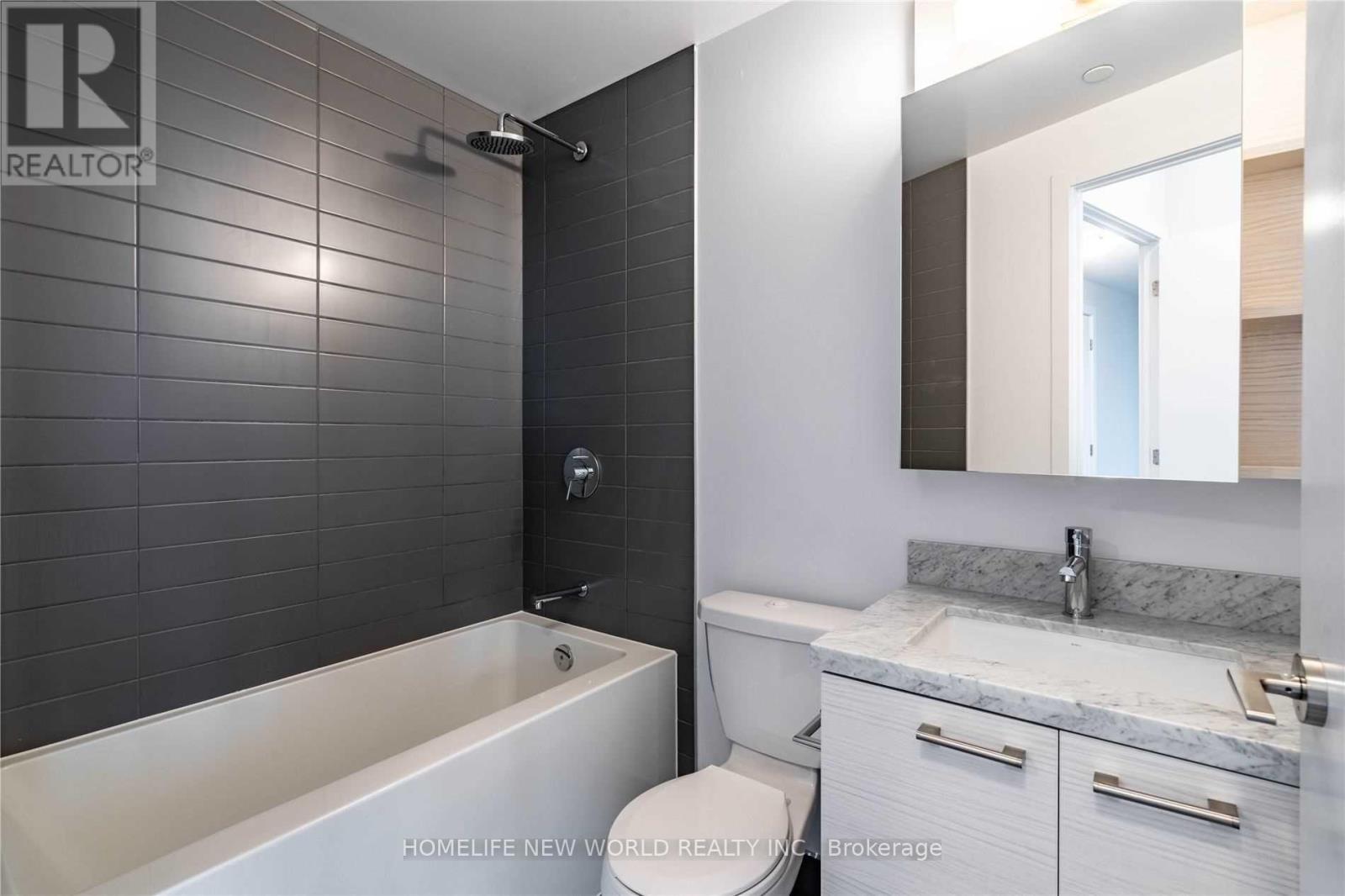 Photo 11 of 3802 2221 Yonge Street, Toronto ON