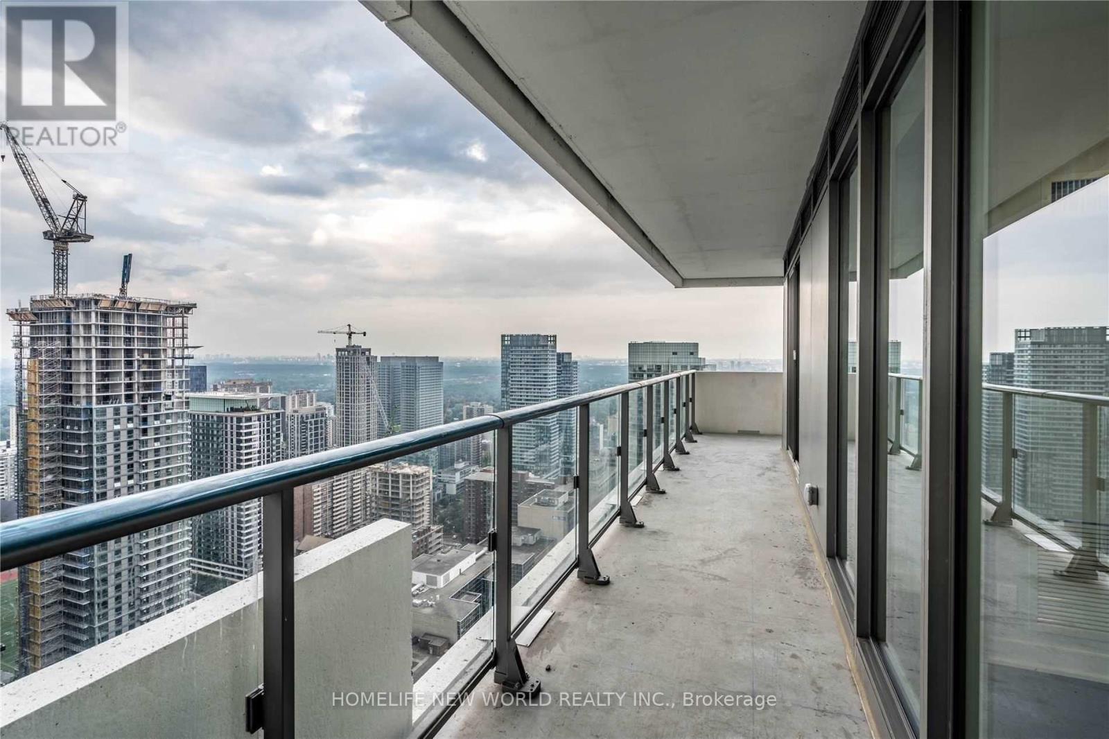 Photo 3 of 3802 2221 Yonge Street, Toronto ON