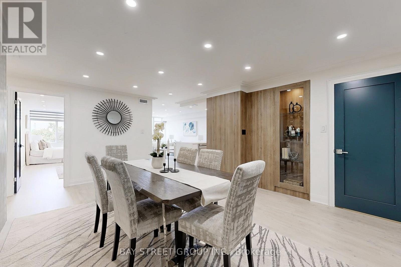 Photo 14 of 605 55 Skymark Drive, Toronto ON