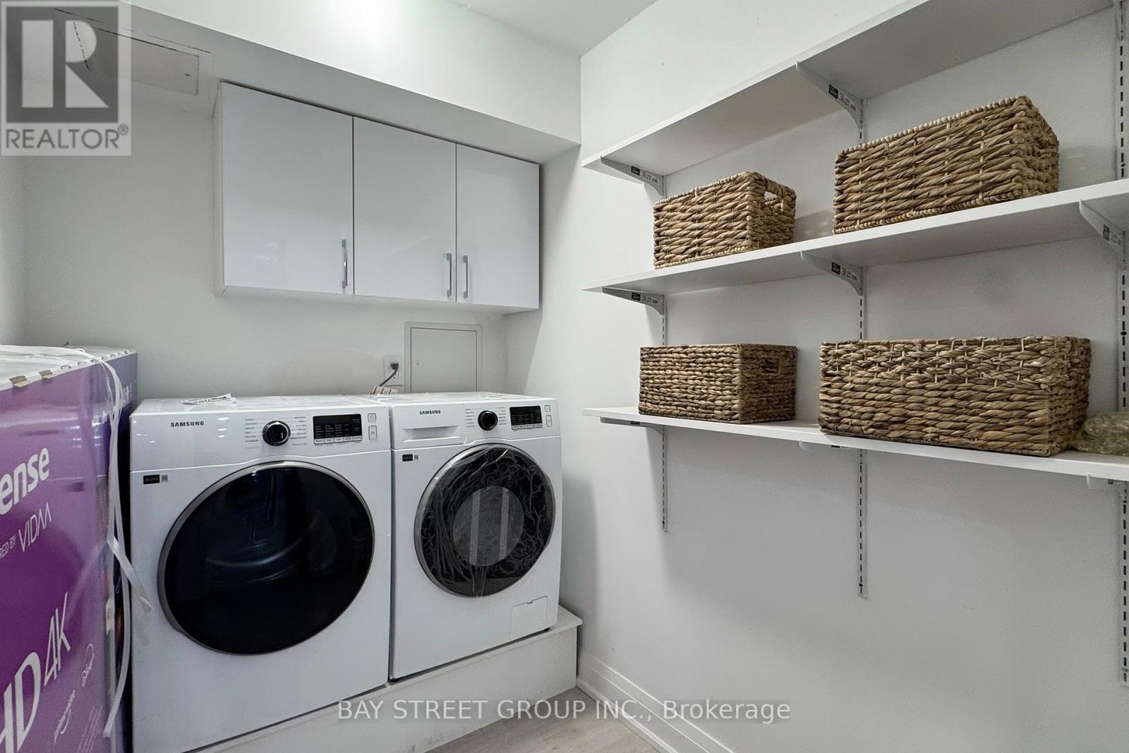 Photo 6 of 605 55 Skymark Drive, Toronto ON