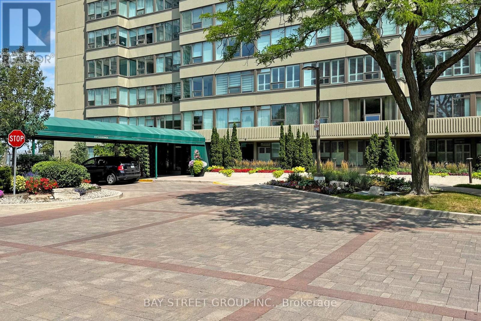 Photo 26 of 605 55 Skymark Drive, Toronto ON