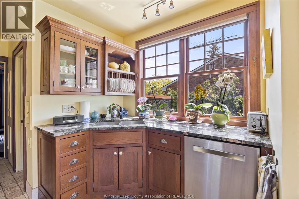 Photo 22 of 2373 Kildare Road, Windsor ON