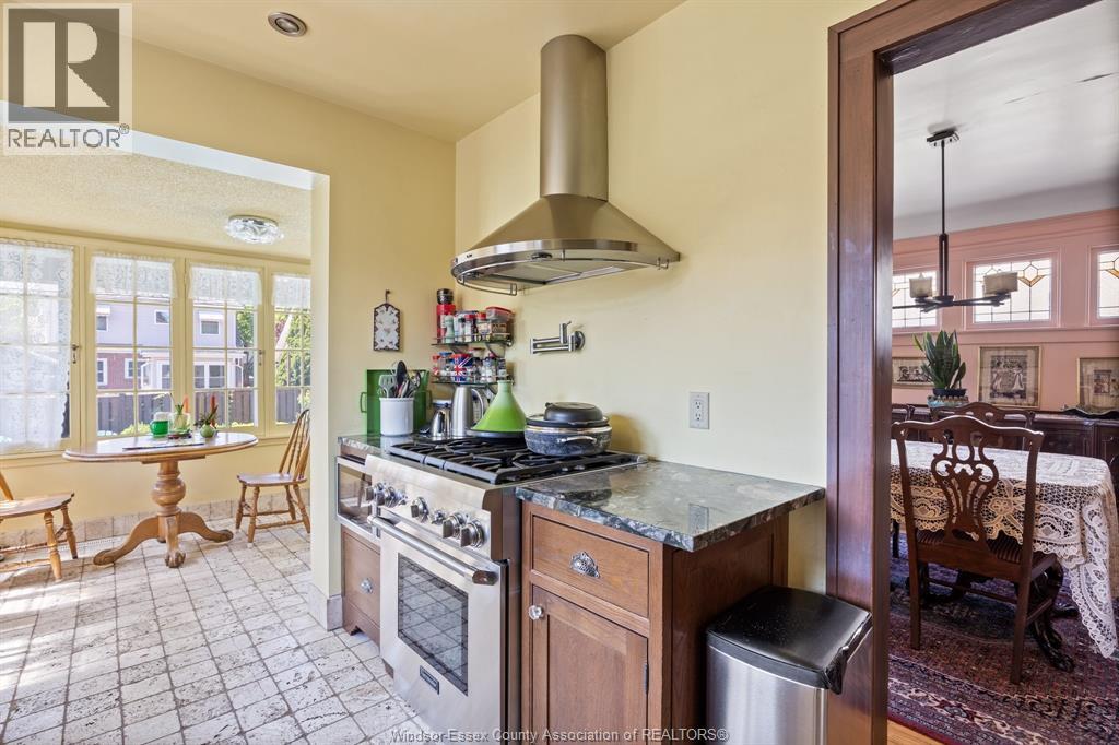 Photo 7 of 2373 Kildare Road, Windsor ON