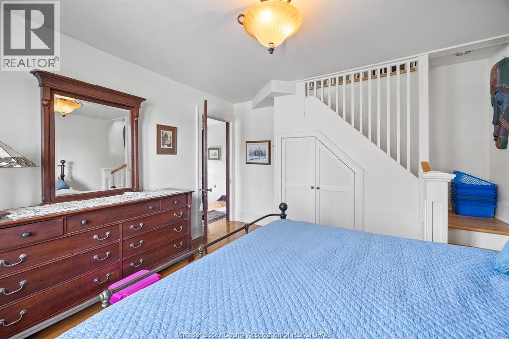 Photo 24 of 2373 Kildare Road, Windsor ON