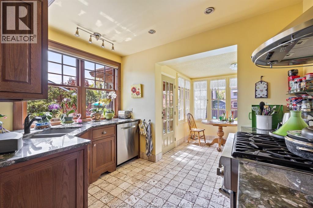 Photo 20 of 2373 Kildare Road, Windsor ON