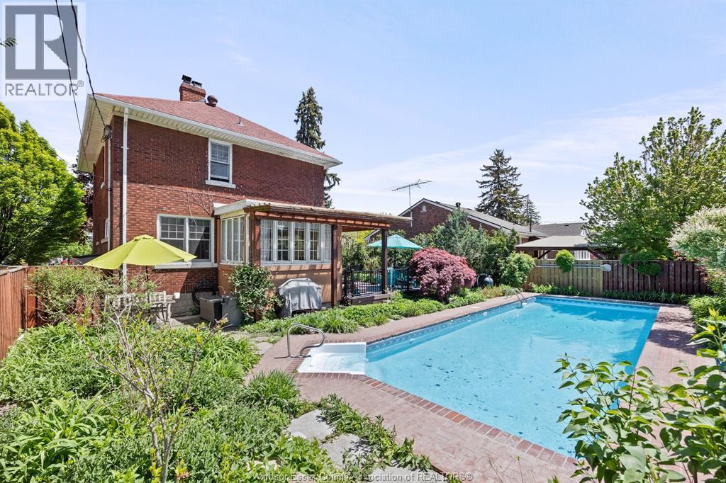Photo 16 of 2373 Kildare Road, Windsor ON