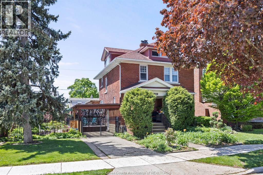 Photo 2 of 2373 Kildare Road, Windsor ON