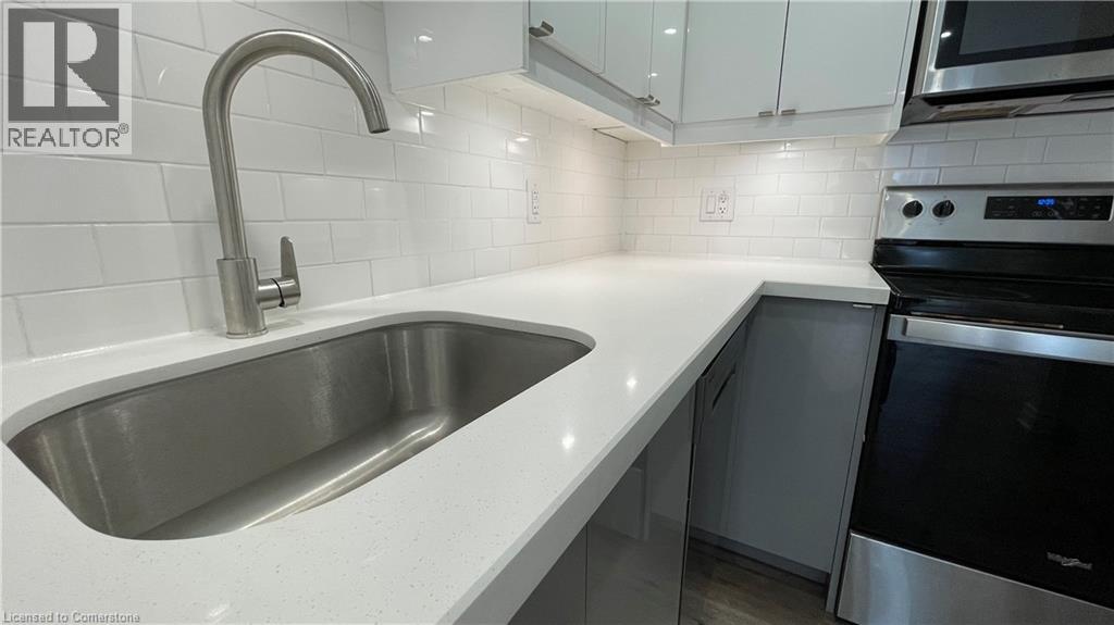 Photo 10 of 700 Lawrence Road Unit 305, Hamilton ON