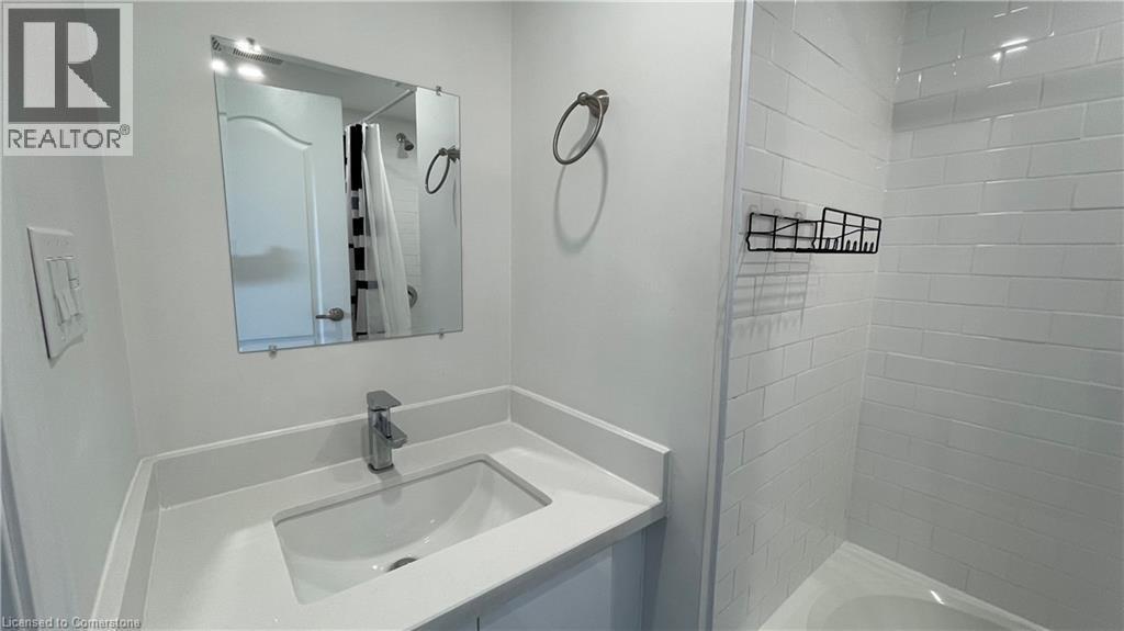 Photo 11 of 700 Lawrence Road Unit 305, Hamilton ON
