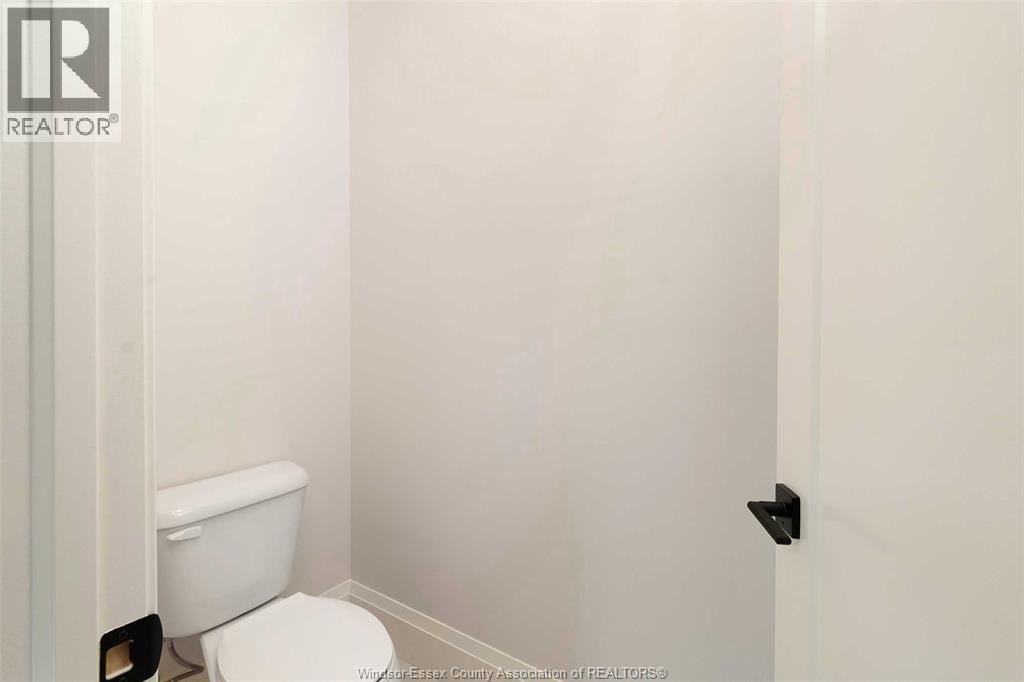 Photo 41 of 638 Lily Mac Boulevard, Windsor ON