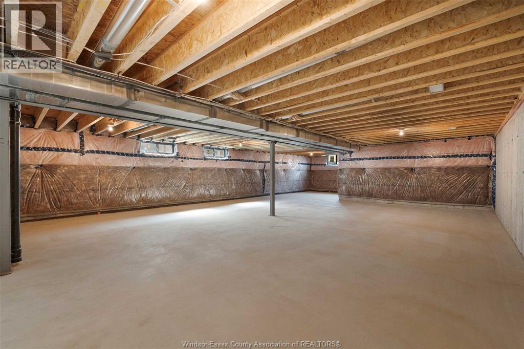 Photo 14 of 638 Lily Mac Boulevard, Windsor ON