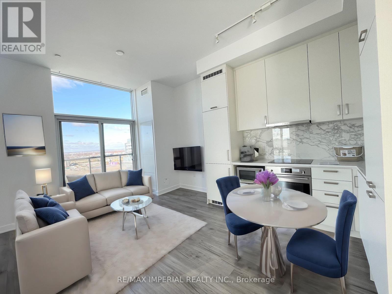 Photo 1 of 1618 60 Honeycrisp Crescent, Vaughan ON