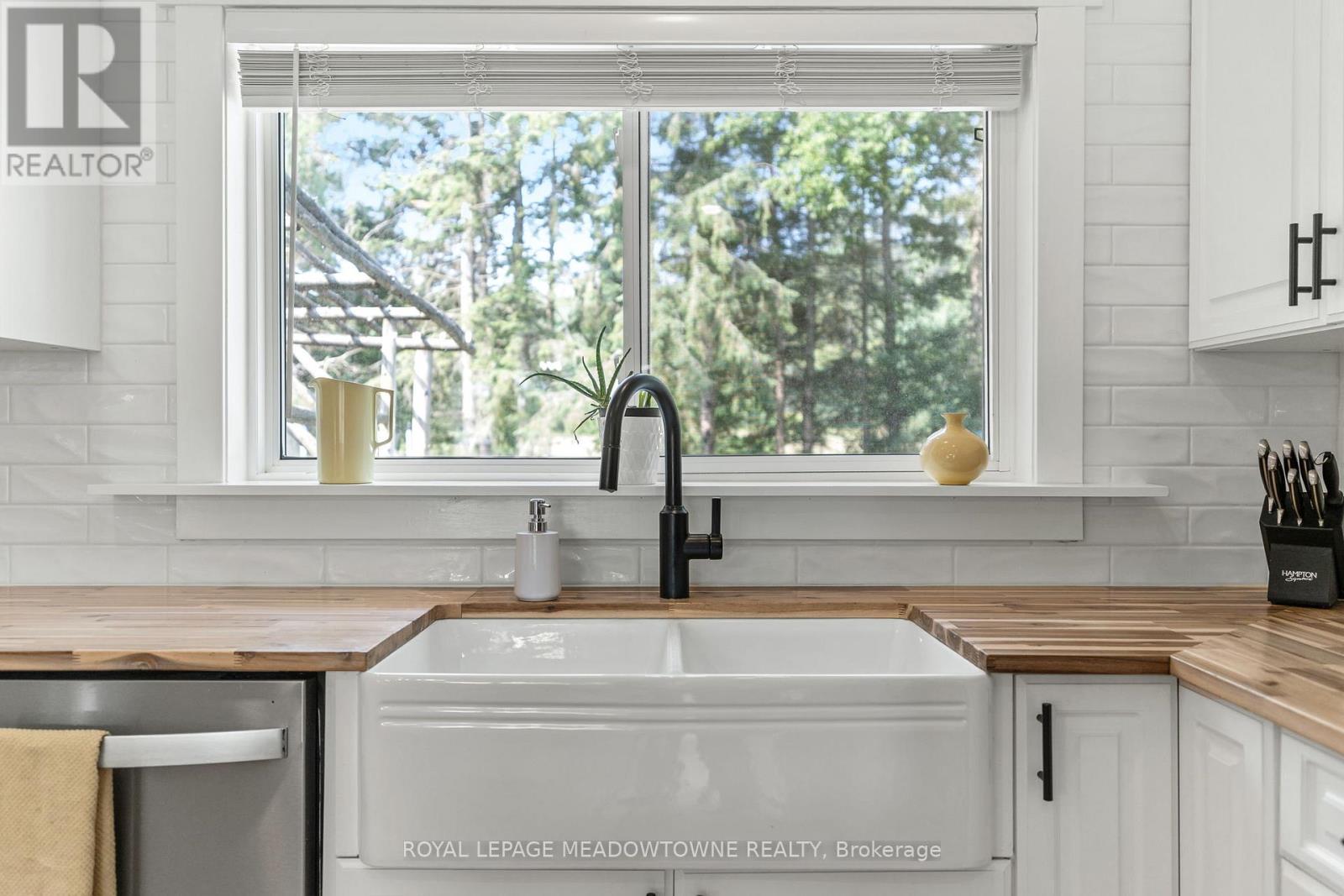 Photo 34 of 185 Bobcaygeon Road, Minden Hills ON
