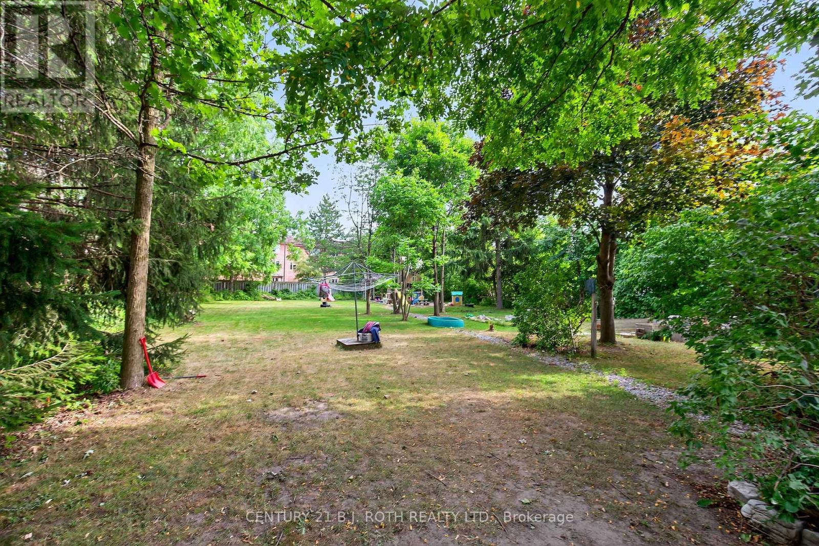 Photo 5 of 281 Harvie Road, Barrie ON