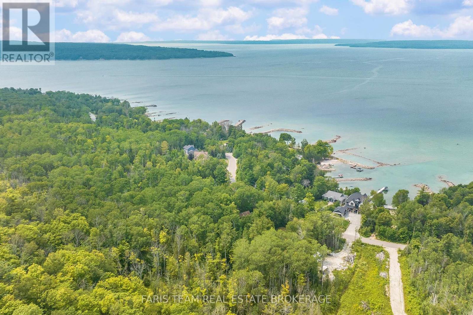 Photo 30 of 457 Silver Birch Drive, Tiny ON