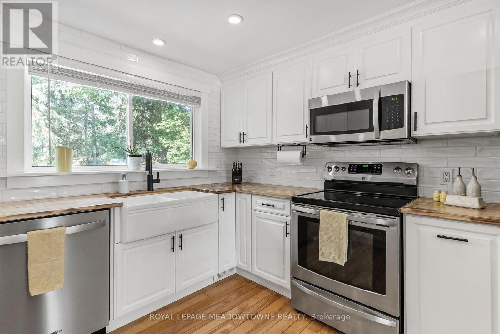 Photo 40 of 185 Bobcaygeon Road, Minden Hills ON