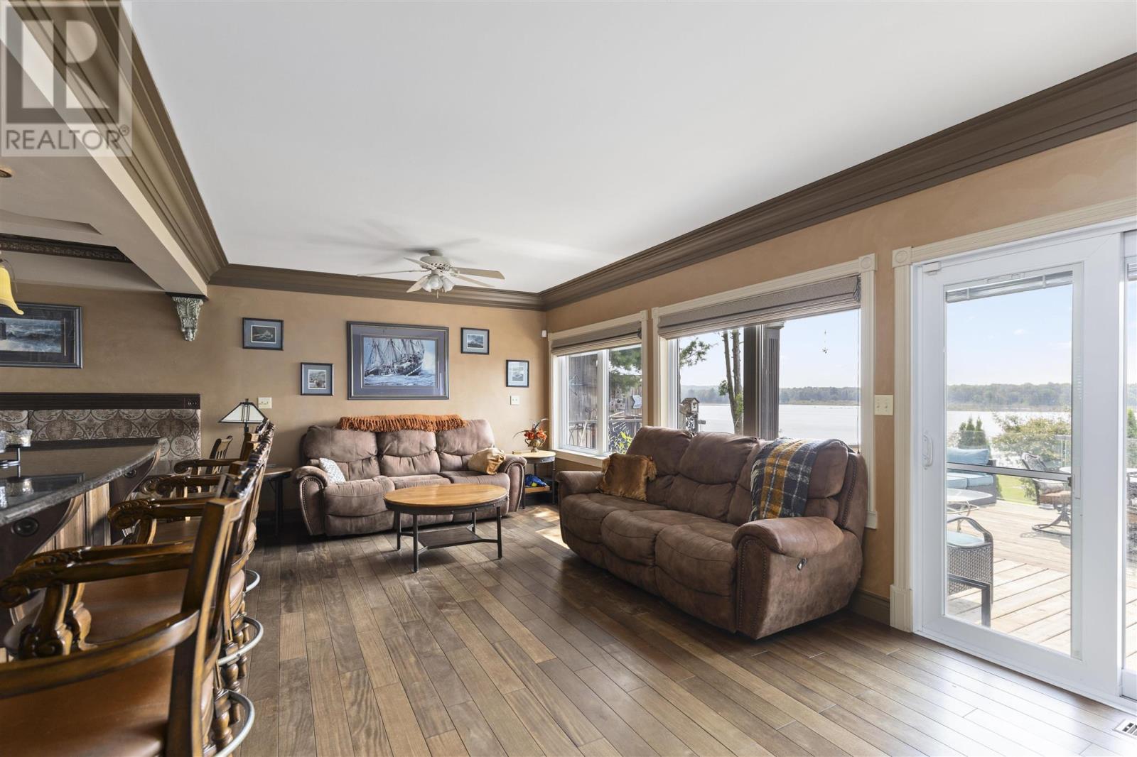 Photo 17 of 1777 Queen St E, Sault Ste Marie ON