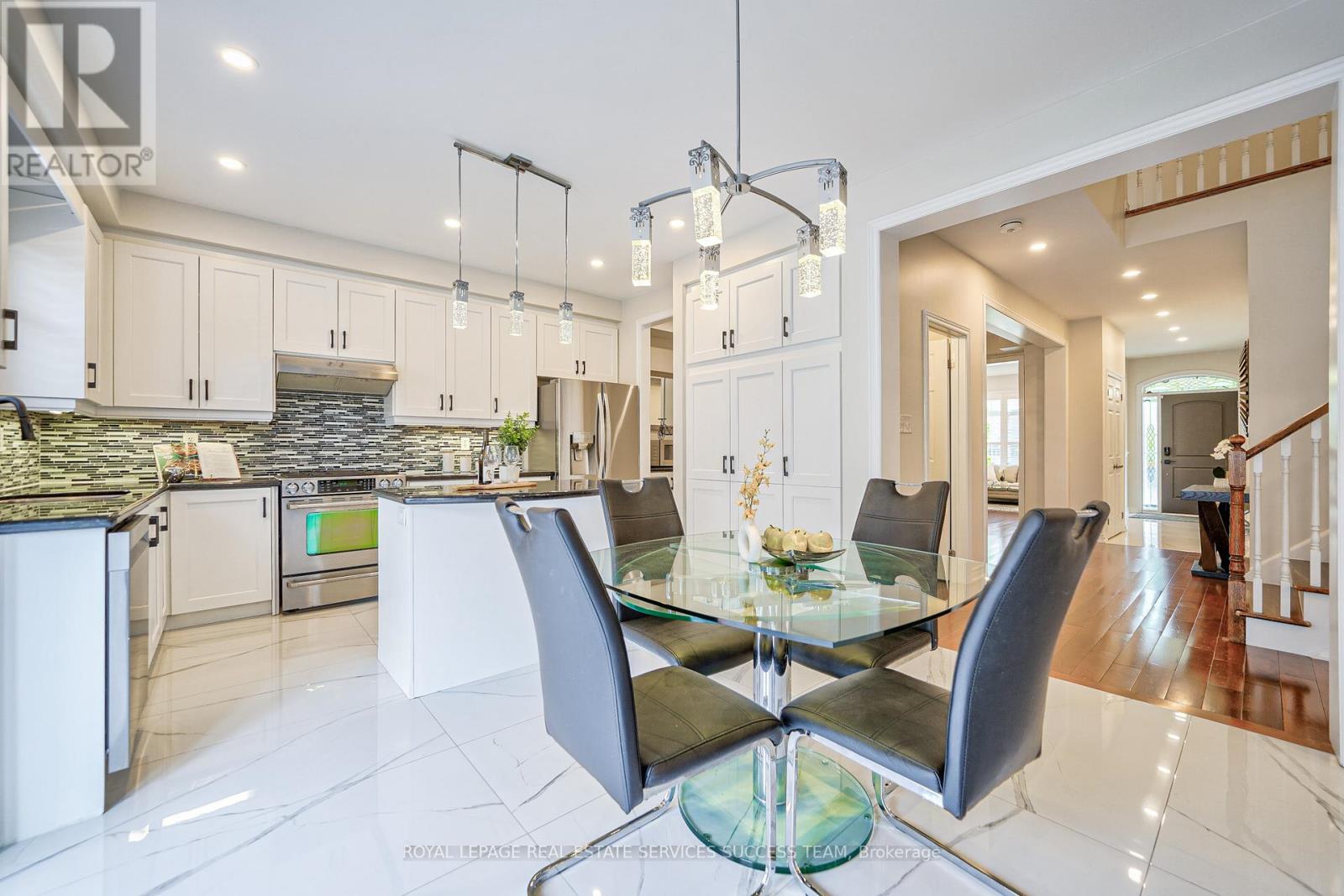 Photo 8 of 5354 Mallory Road, Mississauga ON