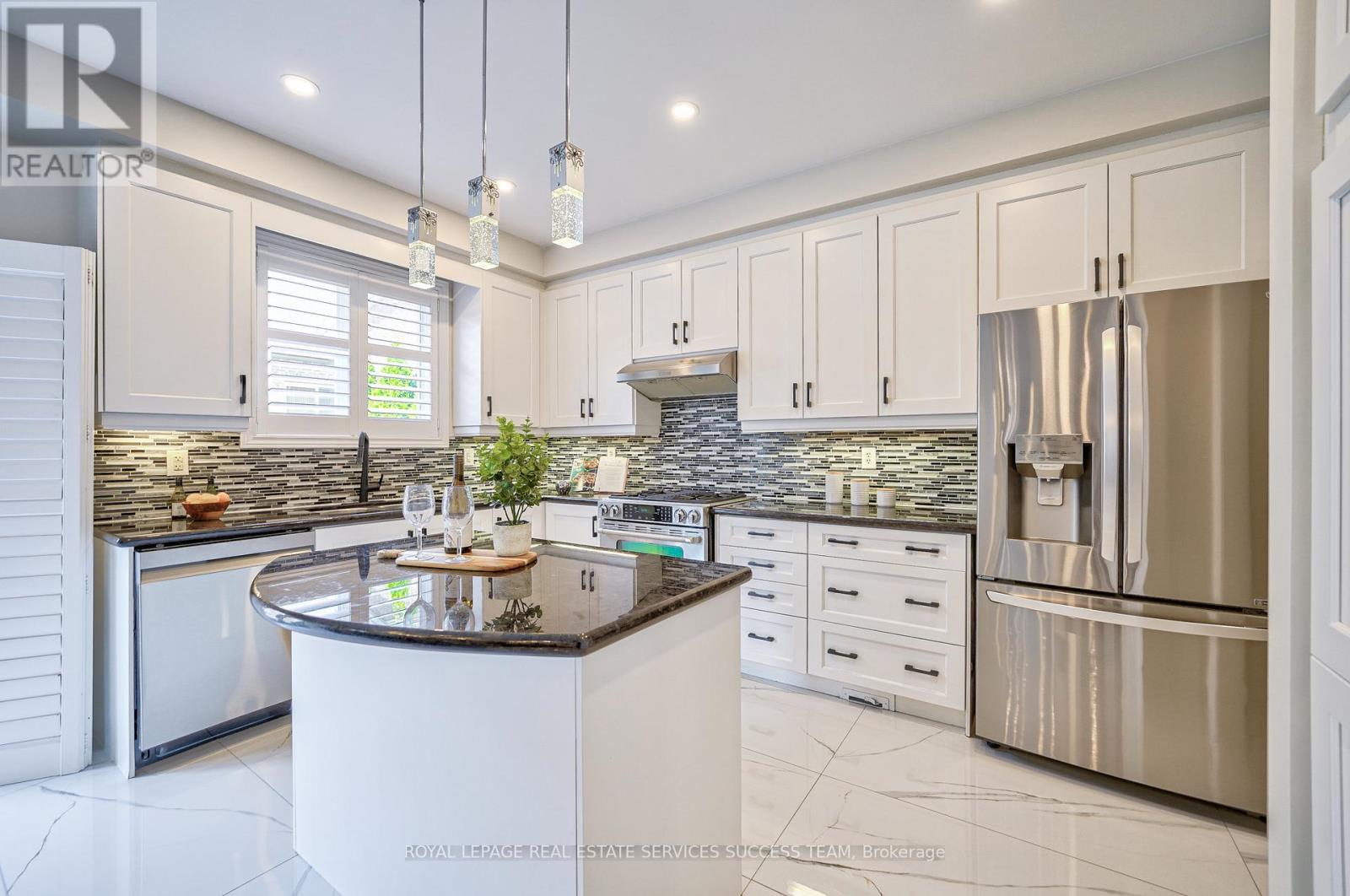 Photo 35 of 5354 Mallory Road, Mississauga ON