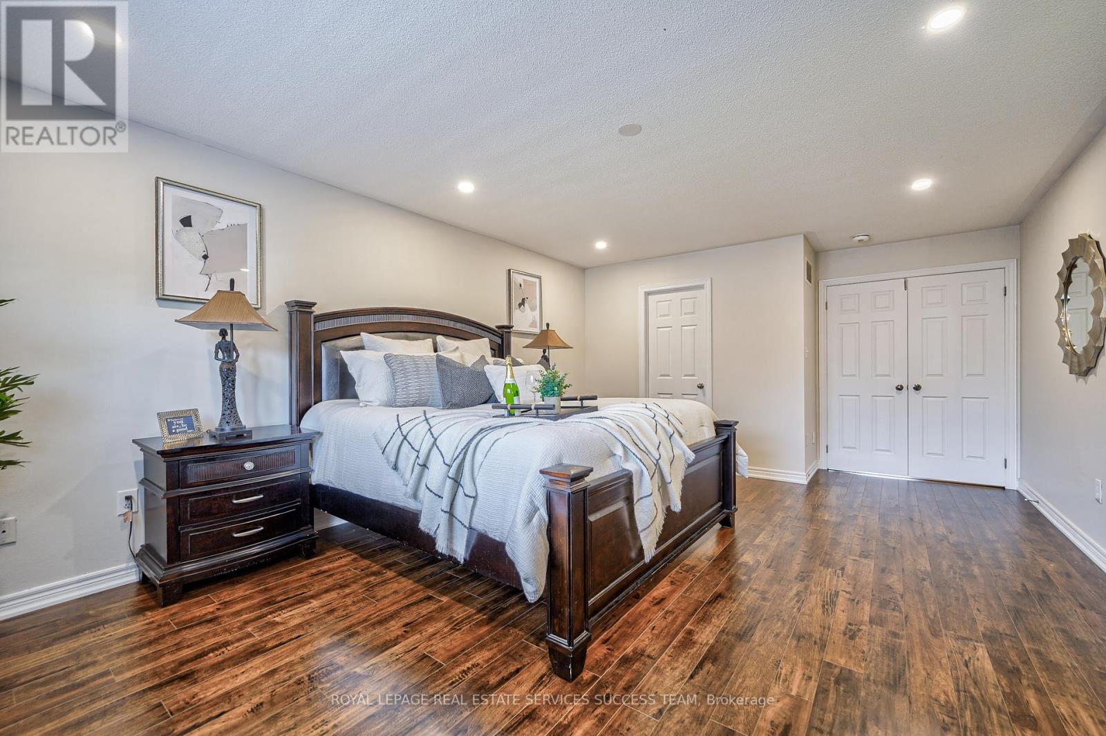 Photo 1 of 5354 Mallory Road, Mississauga ON