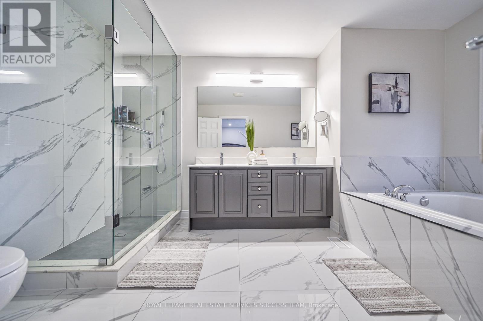 Photo 12 of 5354 Mallory Road, Mississauga ON