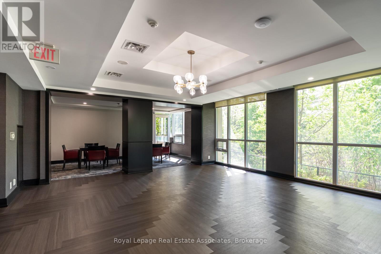 Photo 19 of Lph 09 1055 Southdown Road, Mississauga ON