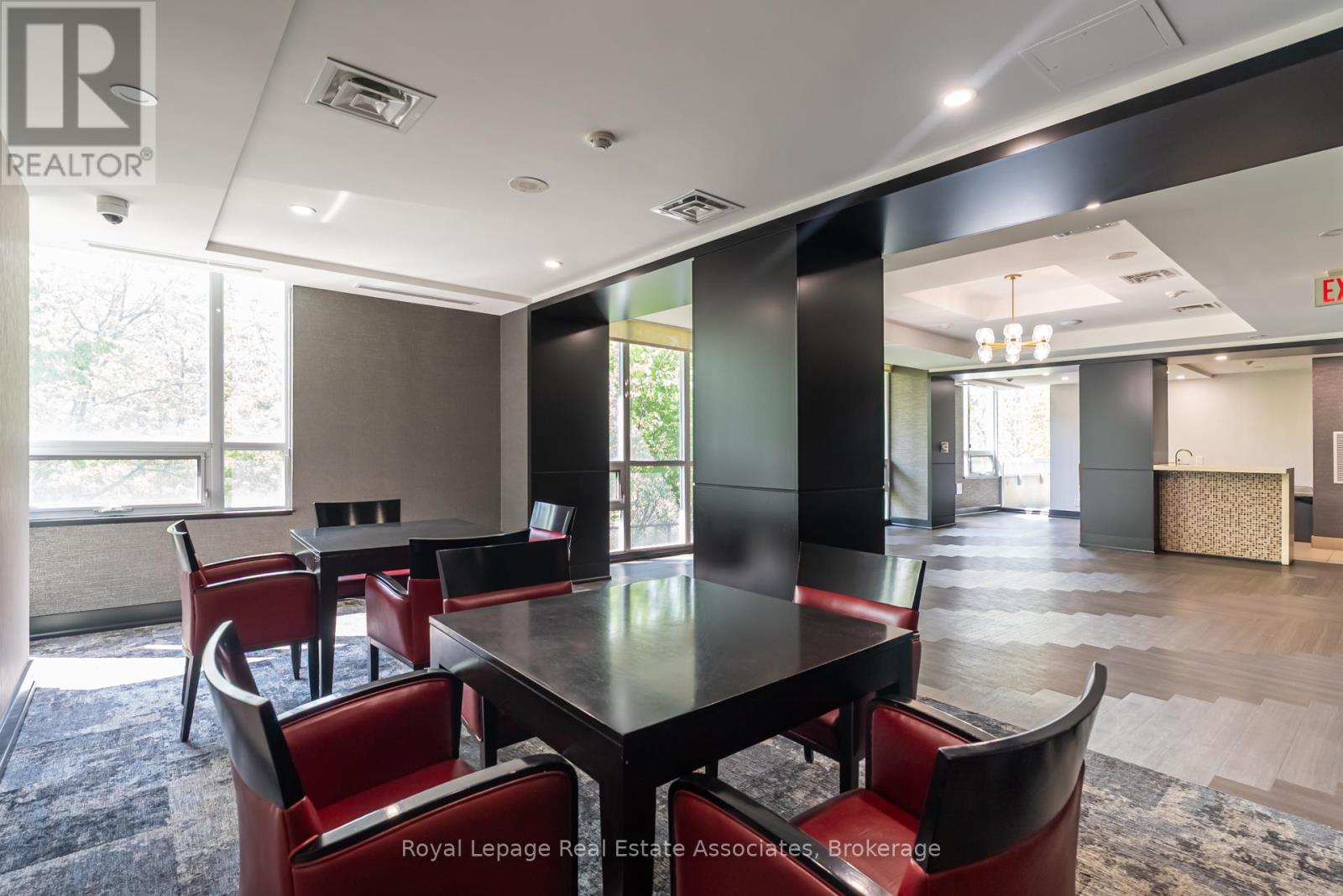 Photo 30 of Lph 09 1055 Southdown Road, Mississauga ON