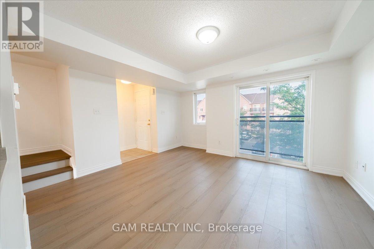 Photo 16 of 316 4975 Southampton Drive, Mississauga ON
