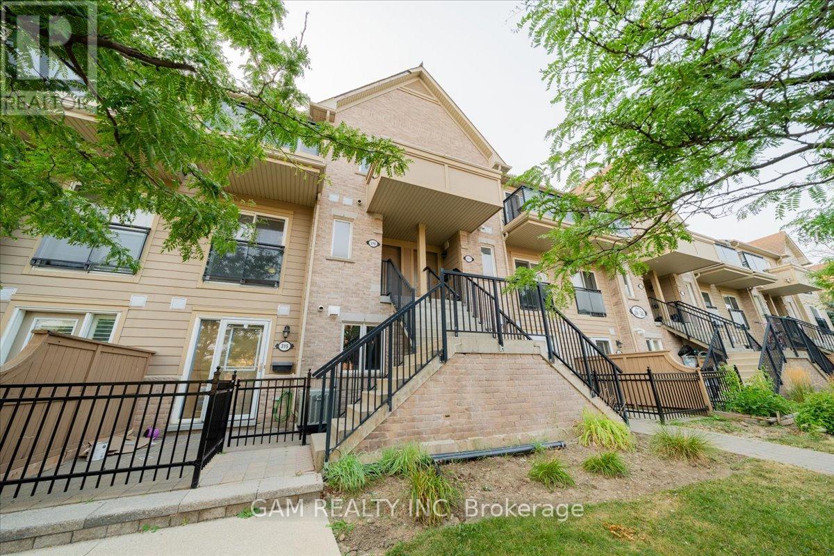 Photo 3 of 316 4975 Southampton Drive, Mississauga ON