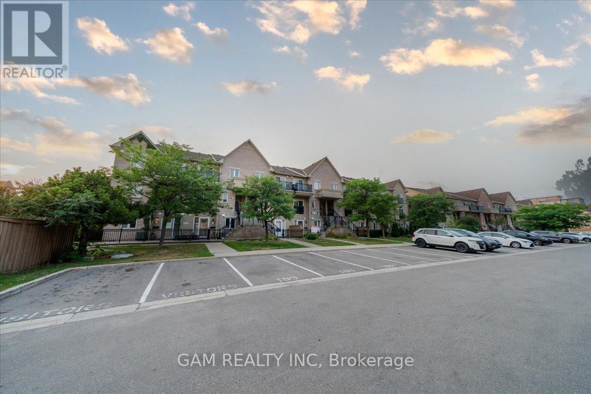 Photo 5 of 316 4975 Southampton Drive, Mississauga ON