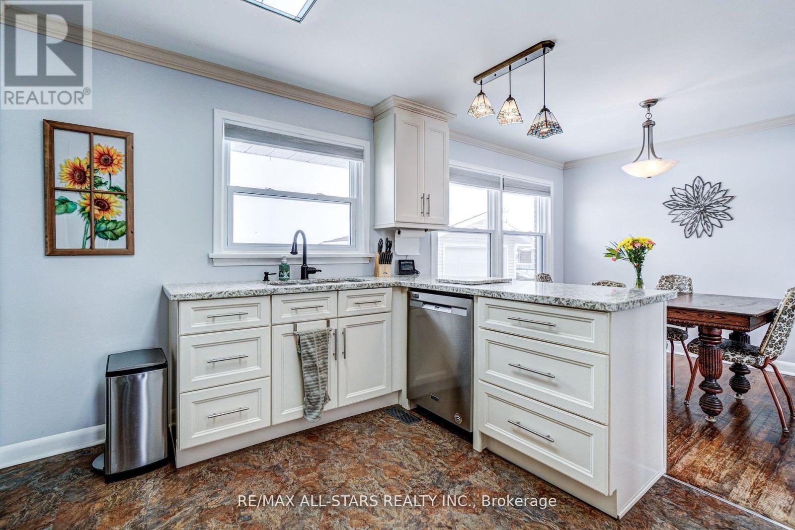 Photo 15 of 904 Eldon Road, Kawartha Lakes ON