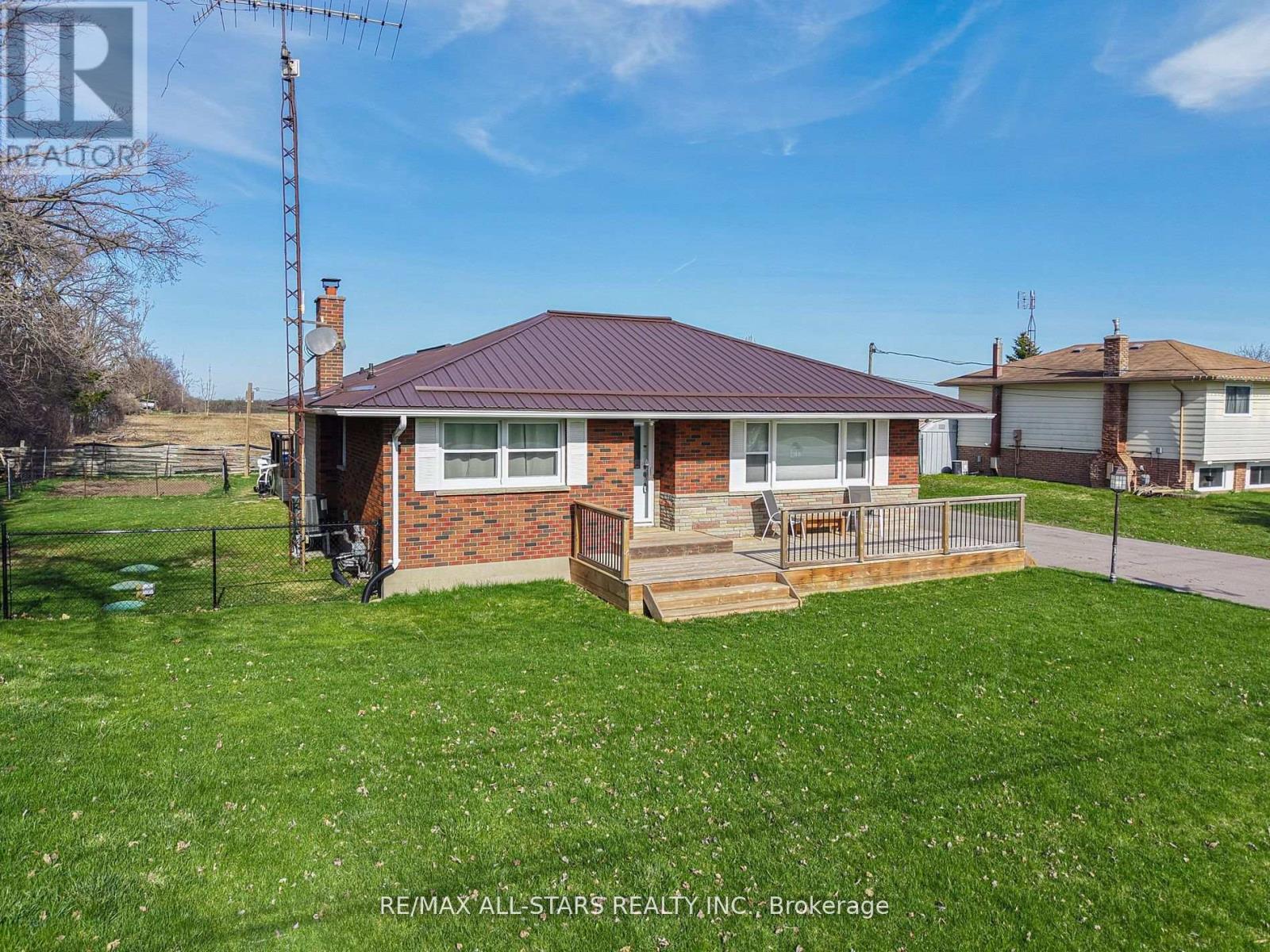 Photo 5 of 904 Eldon Road, Kawartha Lakes ON