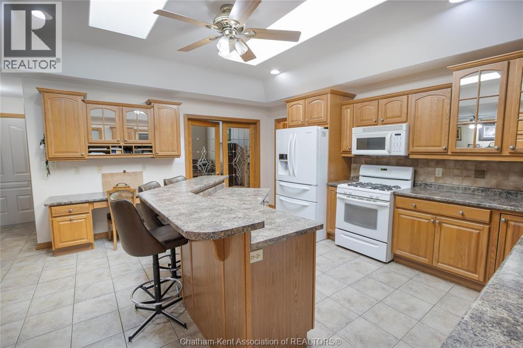 Photo 40 of 630 Markham Drive, Lighthouse Cove ON