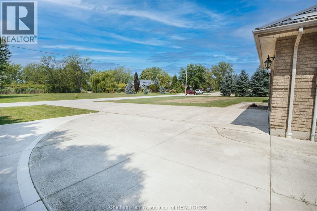 Photo 8 of 630 Markham Drive, Lighthouse Cove ON