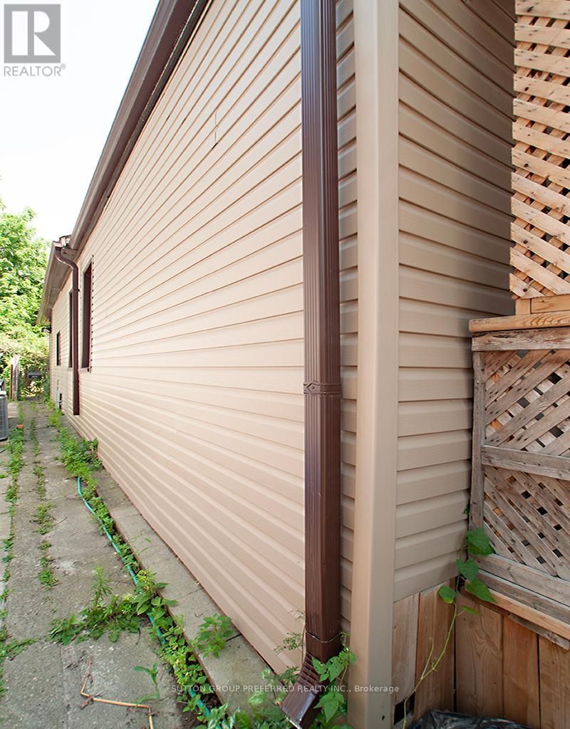 Photo 9 of 138 Colborne Street, London East ON