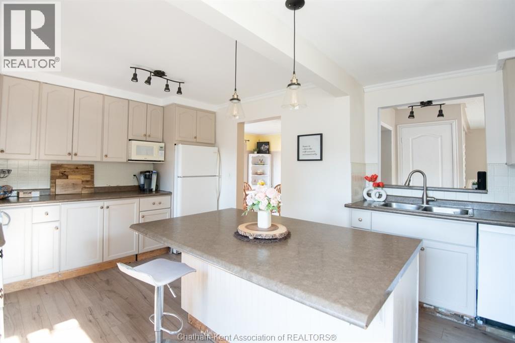 Photo 13 of 232 Hughes Street, Dresden ON