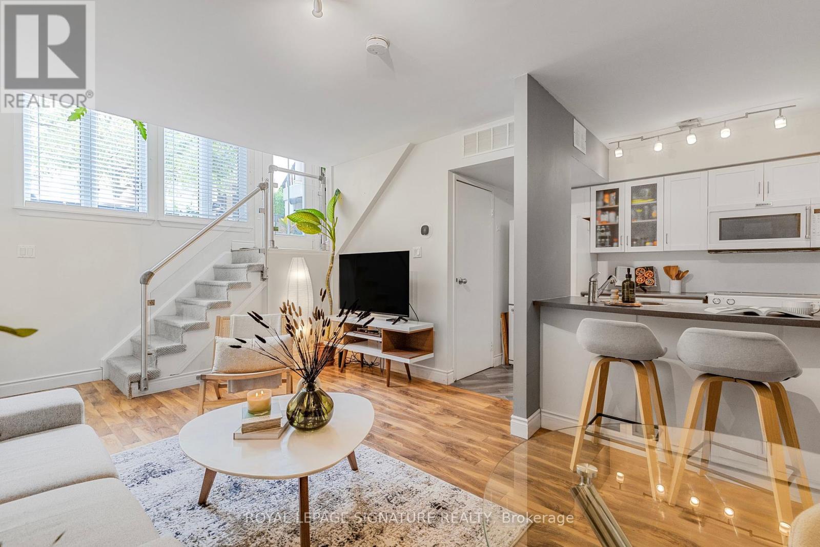 Photo 6 of 812 46 Western Battery Road, Toronto ON