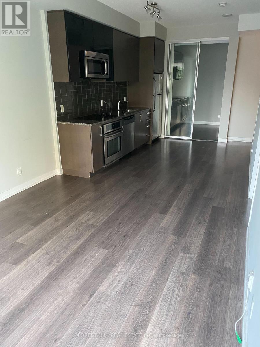Photo 7 of 209 98 Lillian Street, Toronto ON