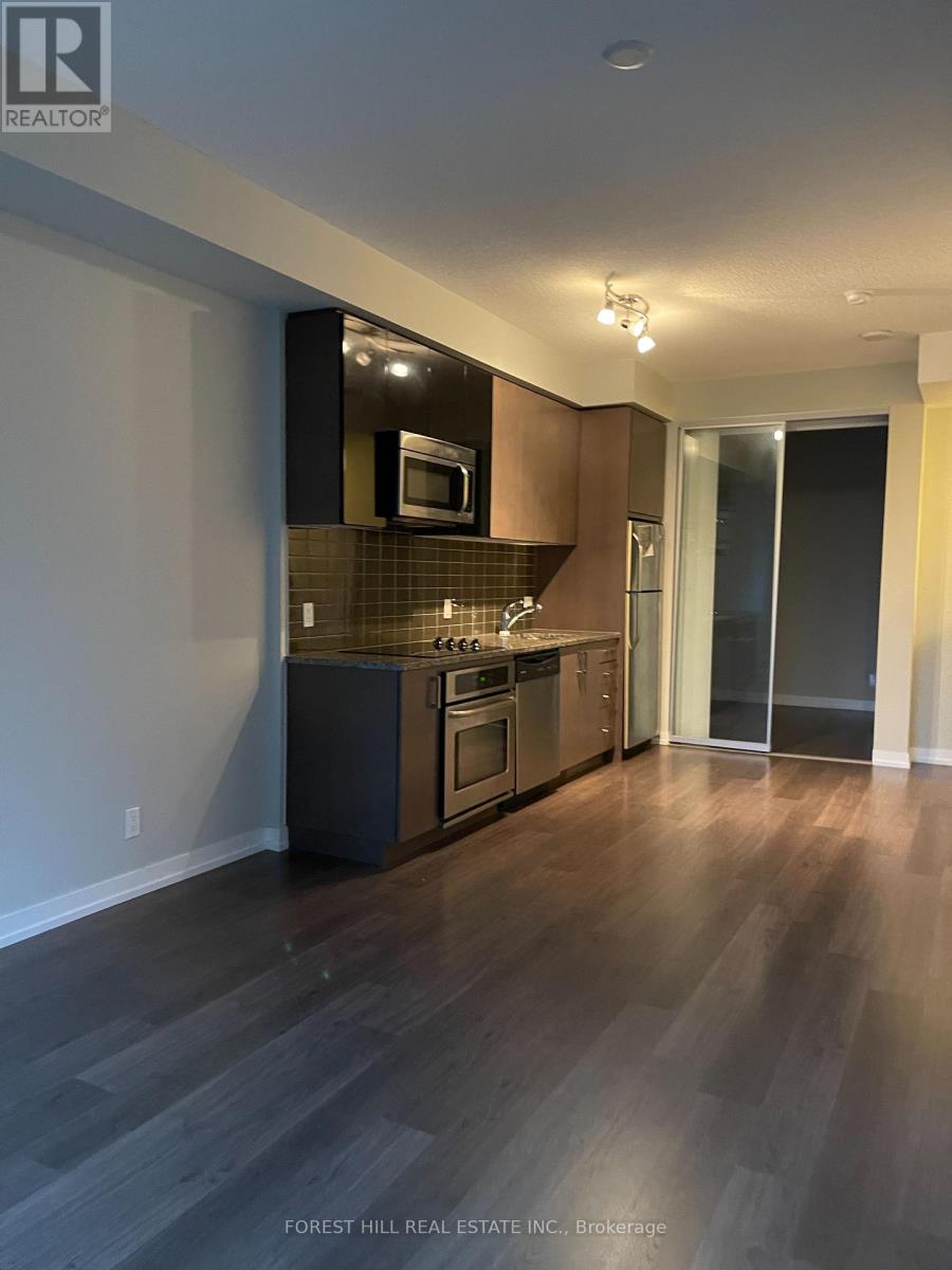 Photo 5 of 209 98 Lillian Street, Toronto ON