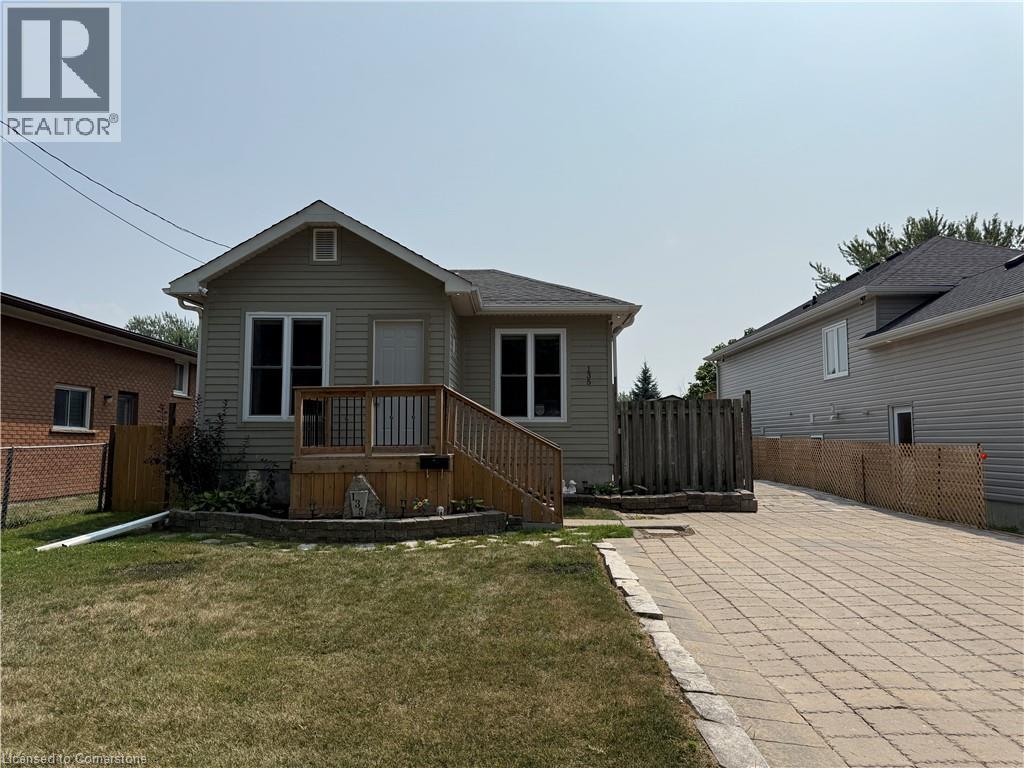 Photo 3 of 135 St George Street, Welland ON