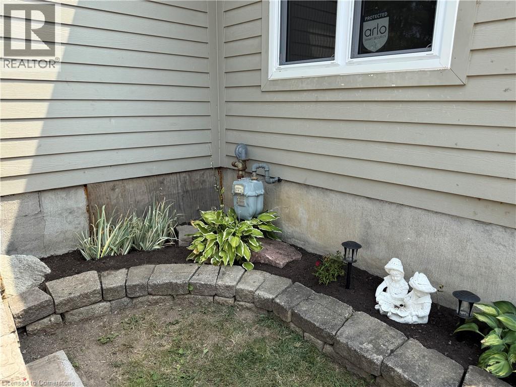 Photo 19 of 135 St George Street, Welland ON
