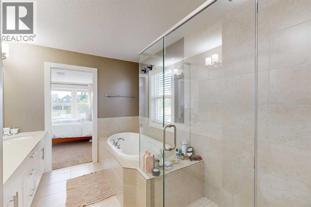 Photo 21 of 198 Mahogany Passage Se, Calgary AB