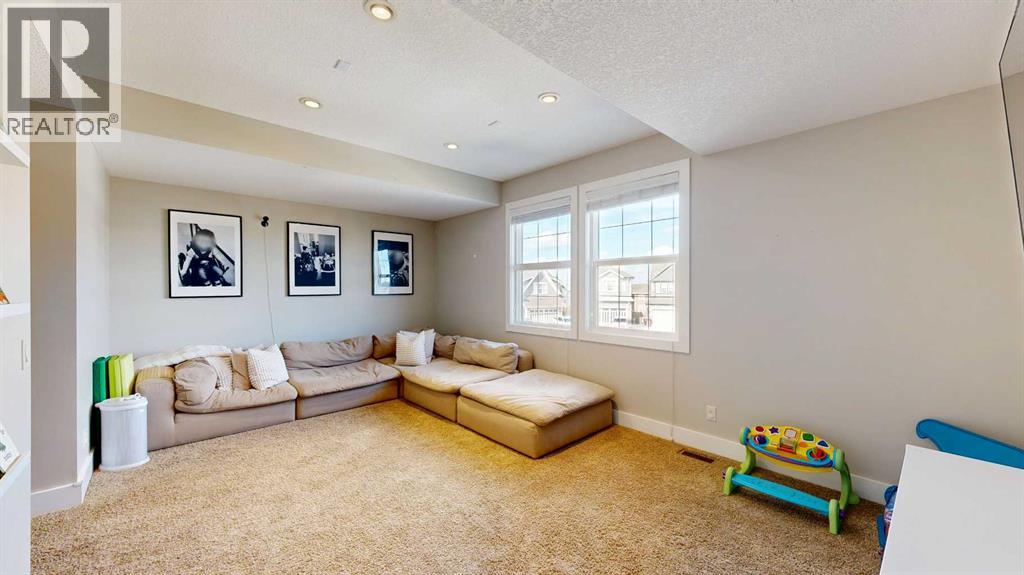 Photo 15 of 198 Mahogany Passage Se, Calgary AB