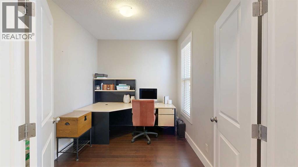 Photo 17 of 198 Mahogany Passage Se, Calgary AB